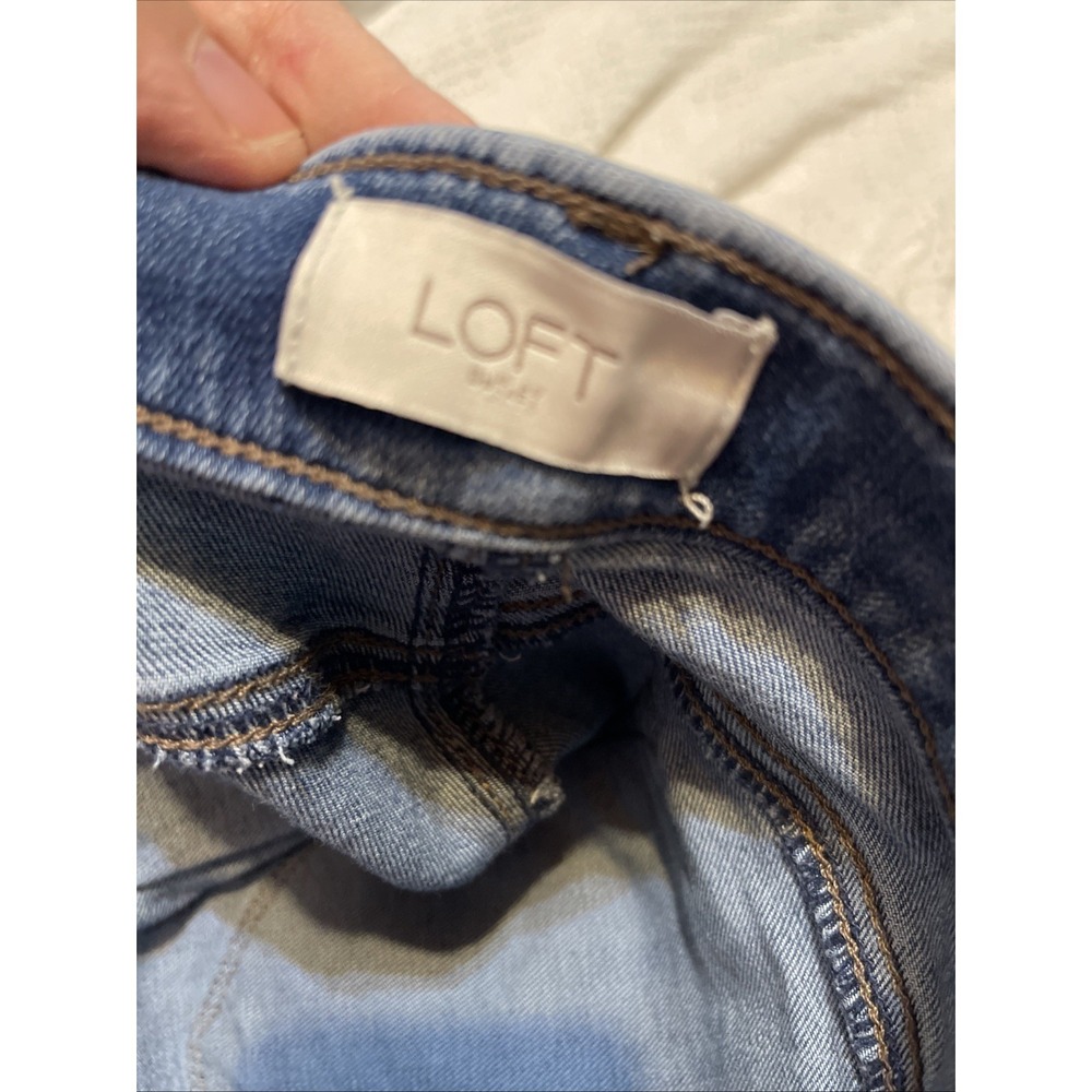 Ann Taylor Loft Jean Shorts Womens Size 12 Modern Cut Medium Wash Cuffed Stretch - Picture 14 of 14